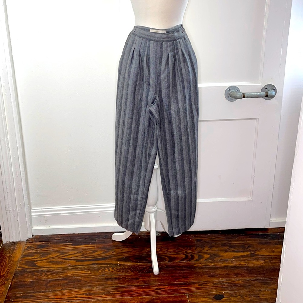 Vintage Oscar de la Renta fully lined striped wool pleated pants with pockets